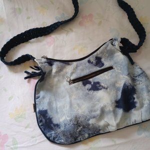 Used cross body cloth bag